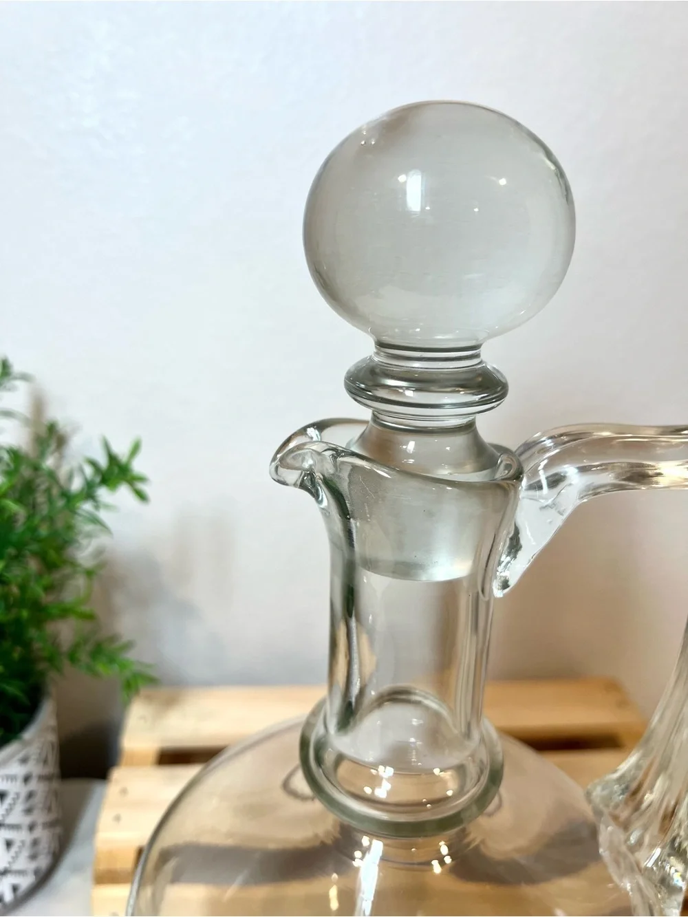 Toscany Vintage Hand-Blown Etched Glass Decanter w Globe Stopper | EUC | HEAVY
